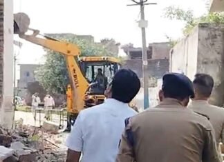Mosque constructed on graveyard declared illegal, demolished in UP’s Sambhal Mosque constructed on graveyard declared illegal demolished in UP Sambhal