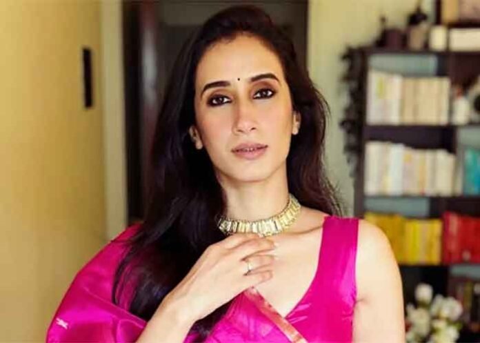 Namita Dubey Actress
