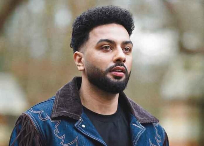 Navaan Sandhu Singer