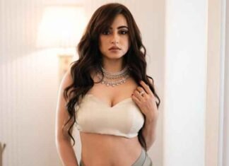 Niyati Fatnani Actress