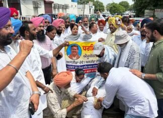 Punjab Congress protests NEET paper leaks