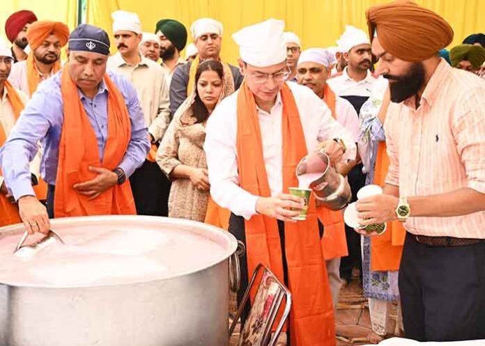 Punjab Police holds Chhabeel seva