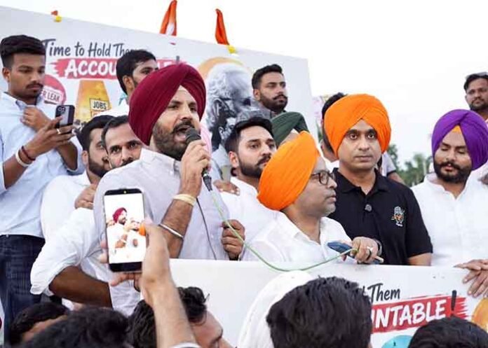Punjab Youth Congress holds Mohali Mashaal March