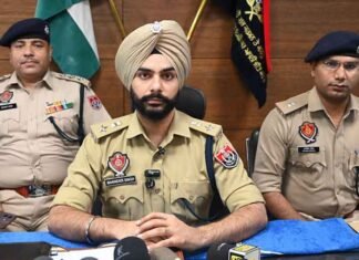 Ropar Police Arrest Five Drug Smugglers After Encounter; Heroin, Pistol Recovered: SSP Maninder Singh SSP Maninder Singh Rupnagar Police