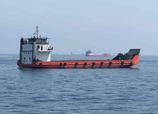 Iran closes Strait of Hormuz again, cites MoU violation by US and Israel Strait of Hormuz Ship