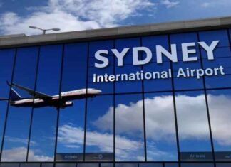 Man arrested over bomb hoax at Sydney Airport