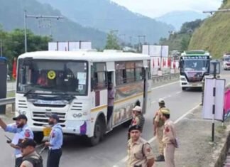 2nd batch of Amarnath Yatra pilgrims leaves Jammu amid tight security; devotees praise arrangements