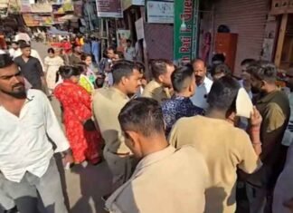 Three injured after accidental fire from PAC jawan’s gun near Kashi Vishwanath Temple
