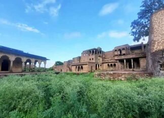 MP: 500-year-old ‘Ashtadhatu’ Cannon from Narwar Fort in Shivpuri stolen 500-year-old Ashtadhatu cannon stolen from Narwar Fort in Shivpuri
