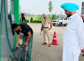 AAP MLA Kuldeep Singh Dhaliwal inspects petrol pumps