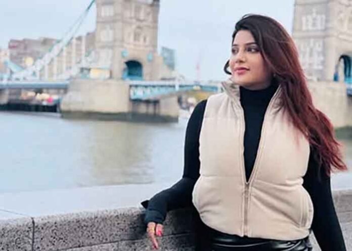 Aathmika Actress shares pic