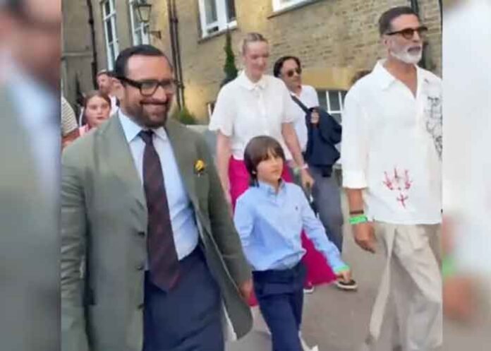 Akshay Kumar during walk with Saif Ali Khan