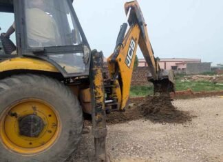Amritsar Development Authority demolishes