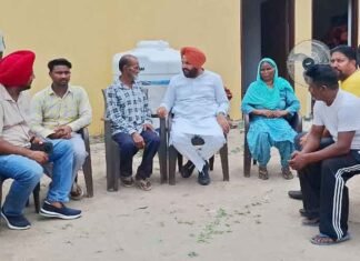 Amritsar MP Aujla Fulfils Rahul Gandhi’s Promise, Hands Over Rebuilt House to Flood-Affected Family Amritsar MP Aujla rebuilds flood-damaged house