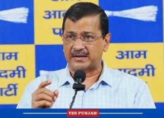 Arvind Kejriwal Says on mic