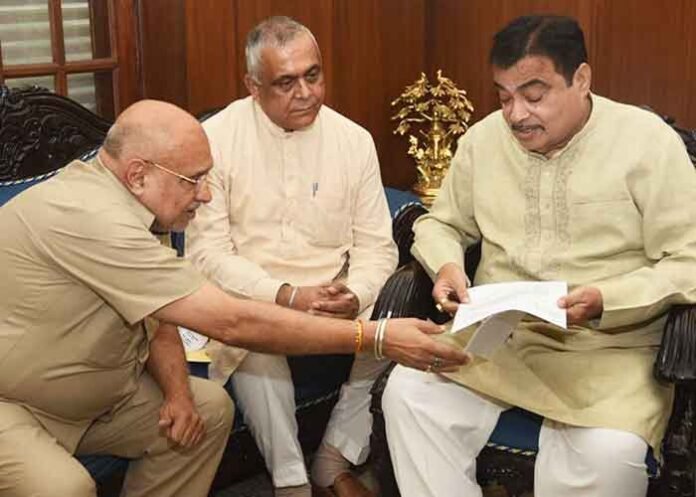 Avinash Rai Khanna Meets Nitin Gadkari