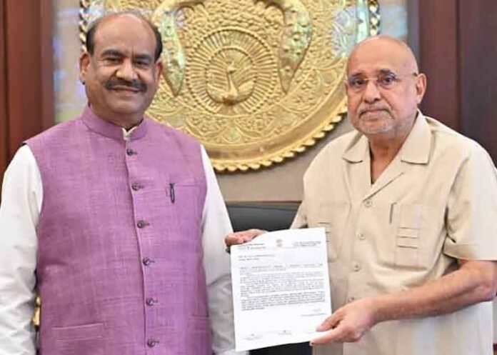 Avinash Rai Khanna Submits Memo to Om Birla