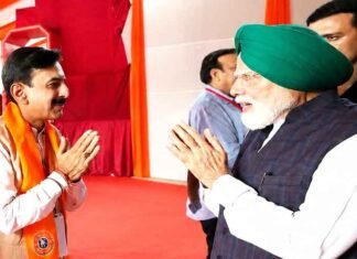 PM Modi Recognised Me Instantly; His Affection for Party Workers is Unparalleled: Vineet Joshi BJP Punjab media head Vineet Joshi meets PM Modi