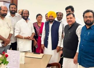 CM Mann with many members