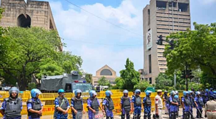 CJP Alleges Delhi Police Curbs at Jantar Mantar, Seeks Unrestricted Access for Protesters Delhi Police at Jantar Mantar Protests