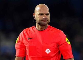 Dutch referee Rob Dieperink