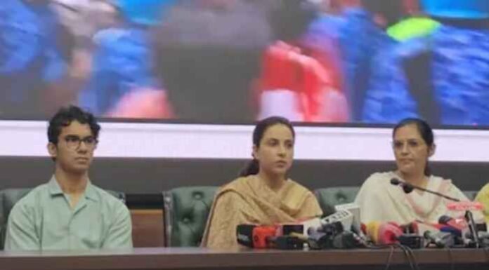 Families of Injured Delhi Police Personnel Allege Violent Assault During Jantar Mantar Protest