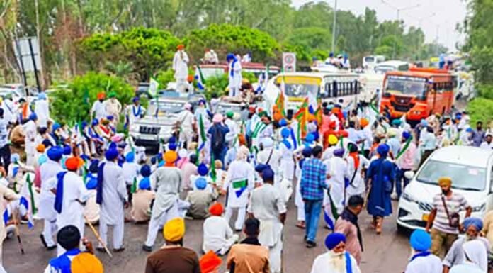 Punjab farmers begin retreat from interstate borders as Haryana minister accepts their demands Farmers end Shambhu border protest after detained leaders are released and Haryana