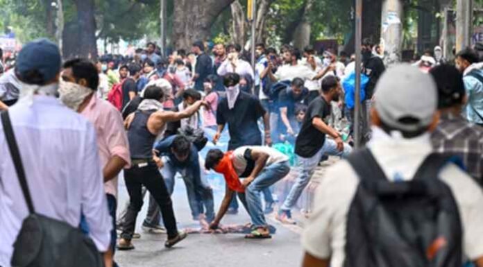 Five FIRs registered in violent Delhi protest clashes