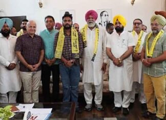 Former BJP leader and ex-MLA Balwinder Singh Laddi joins AAP