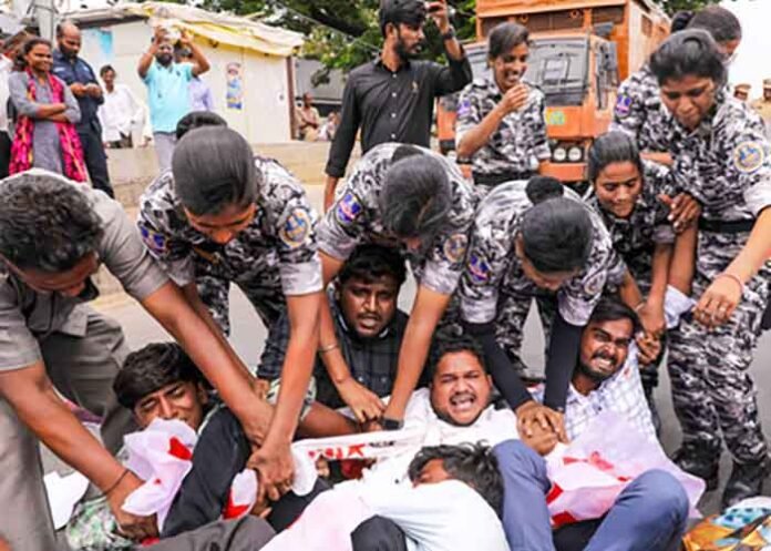 Hyderabad police stop students marching to Lok Bhavan
