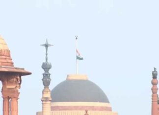 National flag flies at half-mast in Delhi as India observes mourning to honour Qatar’s former Amir India flag flew at half-mast to honour Qatar former Amir Sheikh Hamad bin Khalifa Al Thani