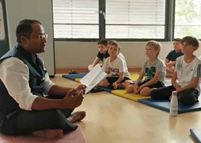 Indian Ambassador to Austria Shambhu Kumaran read stories from the Panchatantra