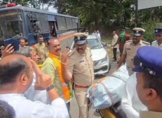 Kannada Groups Warn of Karnataka Bandh Over Cauvery Water Release to Tamil Nadu Kannada outfits warn of Karnataka bandh on Cauvery issue