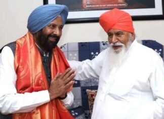 Punjab BJP President Kewal Dhillon Pays Obeisance at Dera Sachkhand Ballan; Seeks Blessings from Padma Shri Sant Niranjan Dass