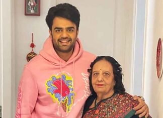 Maniesh Paul with Mother