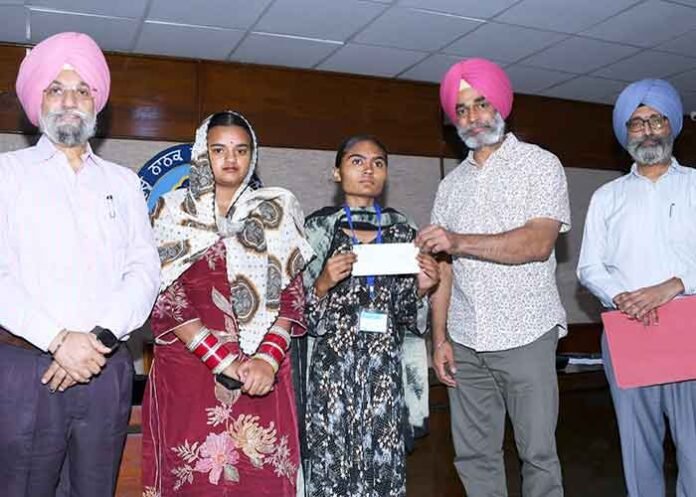 Nishkam Sikh Welfare Council Award Scholarships to GNDU Students