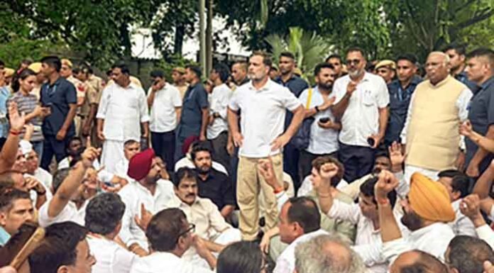 Rahul, Priyanka Gandhi stage sit-in near PM Modi’s residence over paper leaks Rahul Priyanka Gandhi stage sit-in near PM Modi