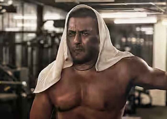 Salman Khan drops midnight gym pics