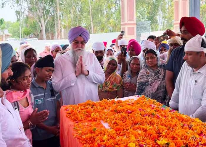 Sandhwan Pays Tribute to Martyred BSF Sub-Inspector Balbir Singh