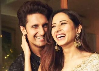 Sargun Mehta breaks down in tears over Ravie Dubey’s role in ‘Ramayana’: ‘Cannot stop crying’ Sargun Mehta with husband Ravi Dubey
