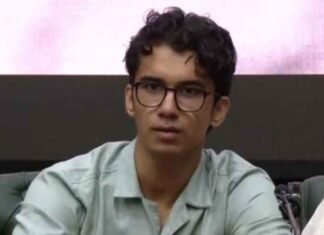 ‘Stone hit my father’s head’: Son of injured Delhi Police ASI recounts Jantar Mantar protest violence