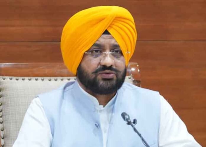 Tarunpreet Singh Sond on mic says