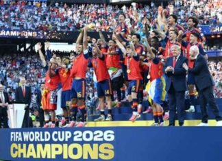Trump and Infantino booed during FIFA World Cup final trophy ceremony