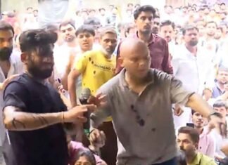 Ink-like liquid hurled at CJP founder Dipke at Jantar Mantar protest ink-like liquid at CJP founder Abhijeet Dipke Jantar Mantar protest