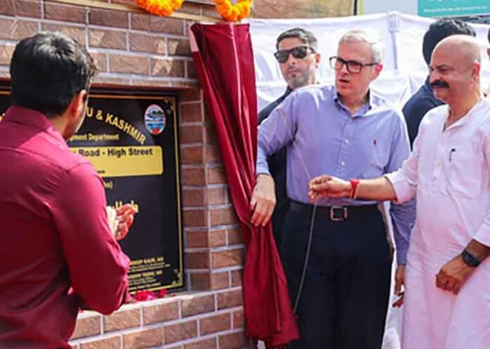 Abdullah inaugurates upgraded Residency Road High Street