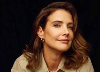 Cobie Smulders Recalls Her British Mother’s ‘Cruelly Honest’ Remark in Resurfaced Interview