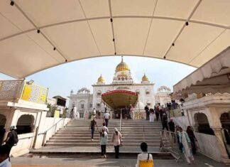DSGMC Installs New Shed at Bangla Sahib for Devotees DSGMC installs a new shed at Gurdwara Sri Bangla Sahib
