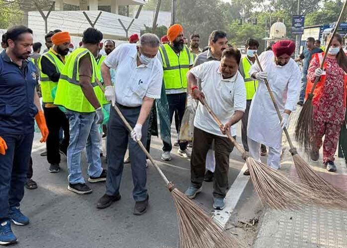 Dr Balbir Singh launches the second phase of Mission Clean Punjab
