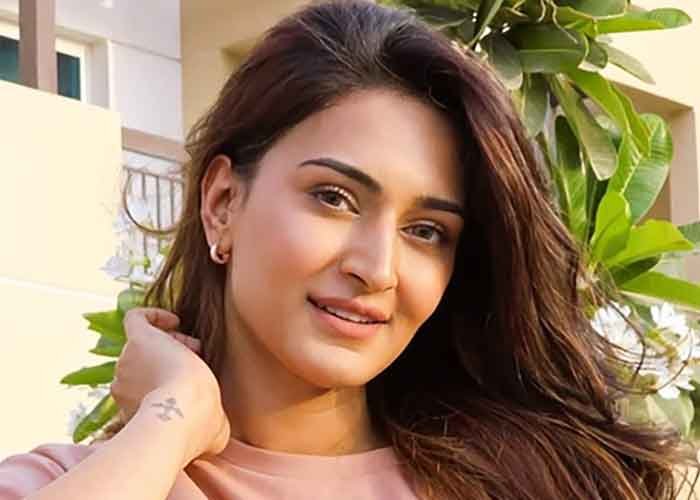 Erica Fernandes Actress 1