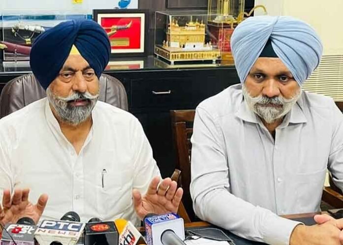 Harmeet Singh Kalka and general secretary Jagdip Singh Kahlon